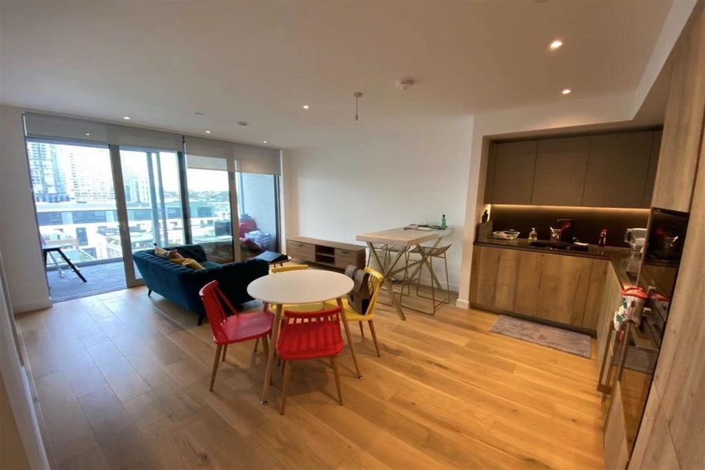 Property photo 3 of 11 Open Plan
