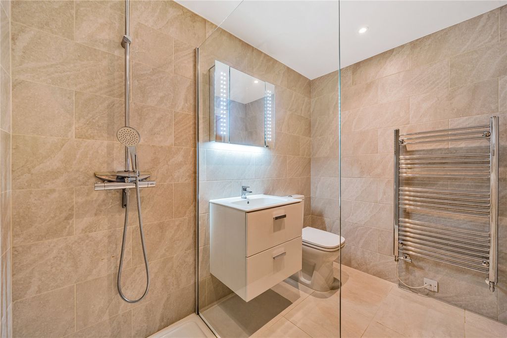 Property photo 3 of 12 Picture No. 16