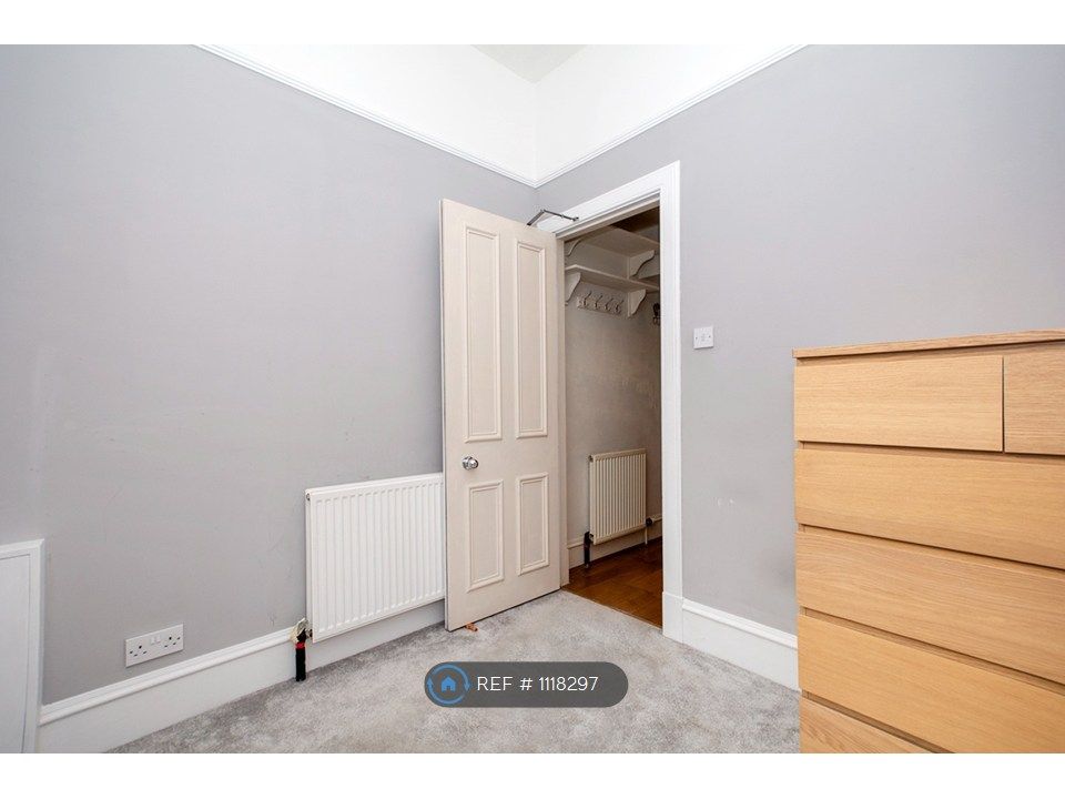 Property photo 3 of 31