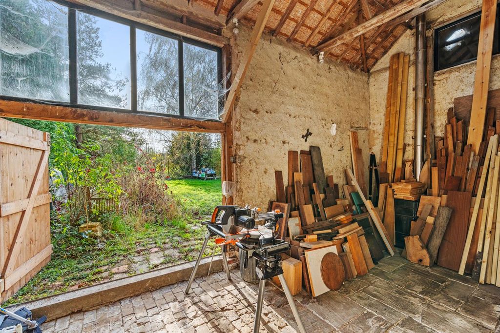 Property photo 3 of 8
