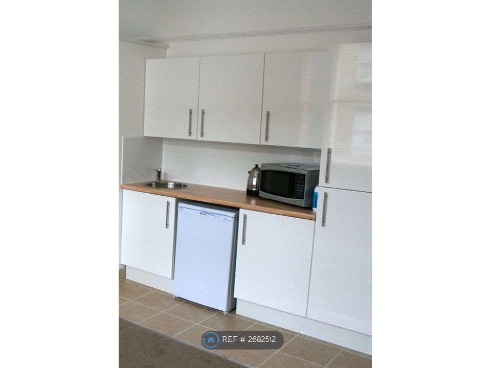 Property photo 2 of 14 Kitchen With Basic Facilities.