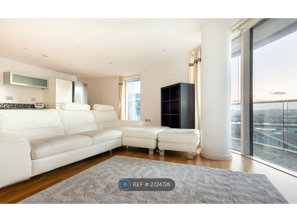 Property photo 2 of 27