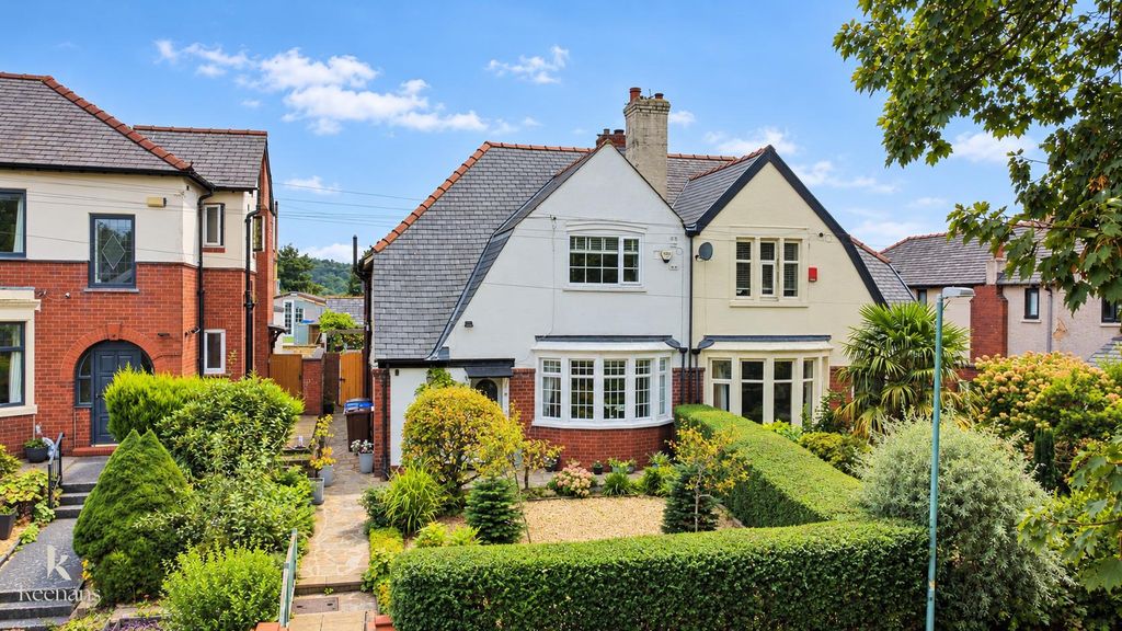 Property photo 1 of 76 1.Jpg