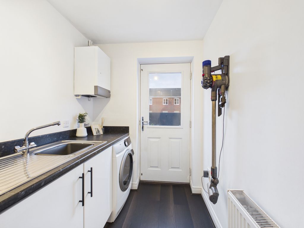 Property photo 3 of 23 Cam03729G0-Pr0253-Still002