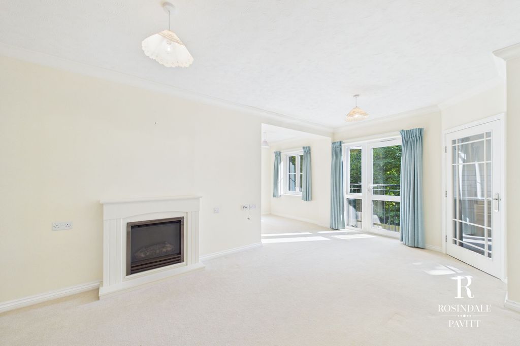 Property photo 3 of 18