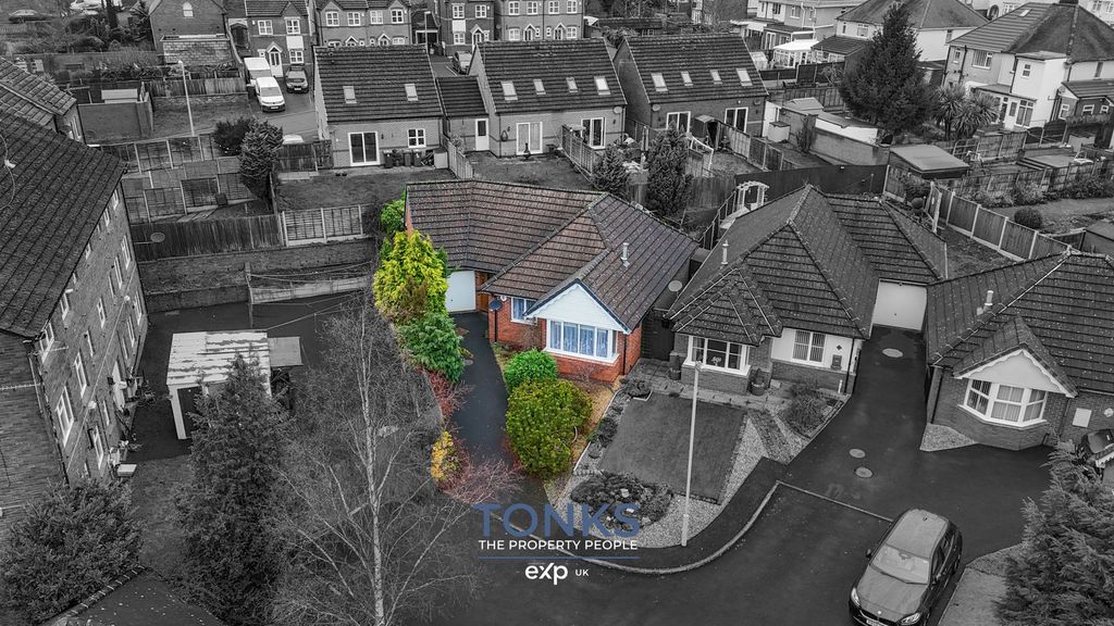 Property photo 1 of 16