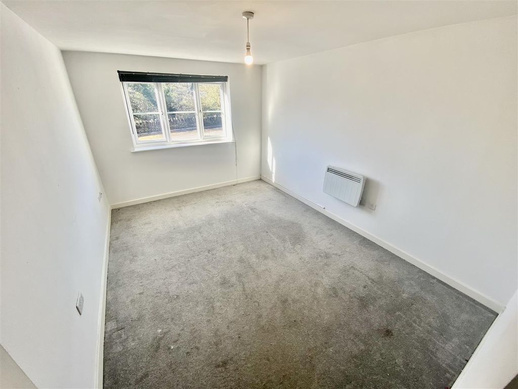 Additional image 6 of 2 bed flat for saleThe Waterfront, Exhall, Coventry CV7