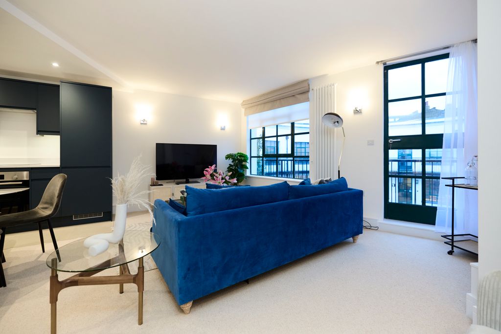 Property photo 1 of 25 1