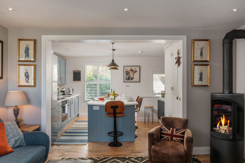 Property photo 1 of 12 Living Space, 8 Ferndale, Dartmouth