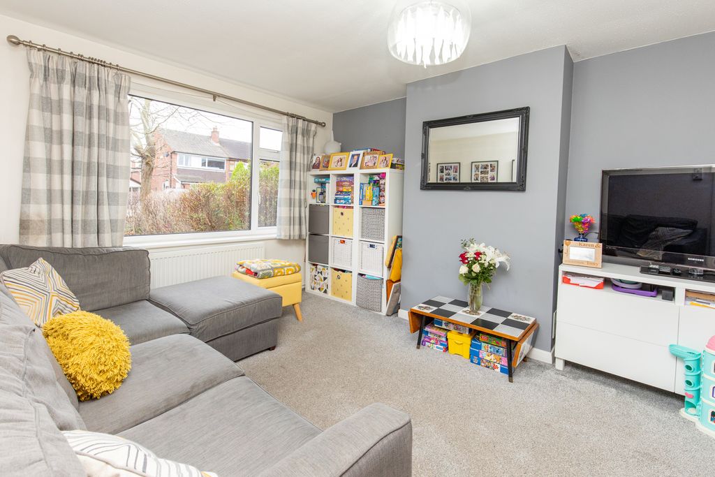 Property photo 2 of 10 Living Room