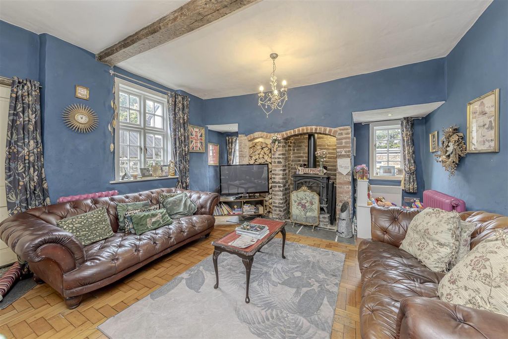 Property photo 3 of 56 Sitting Room