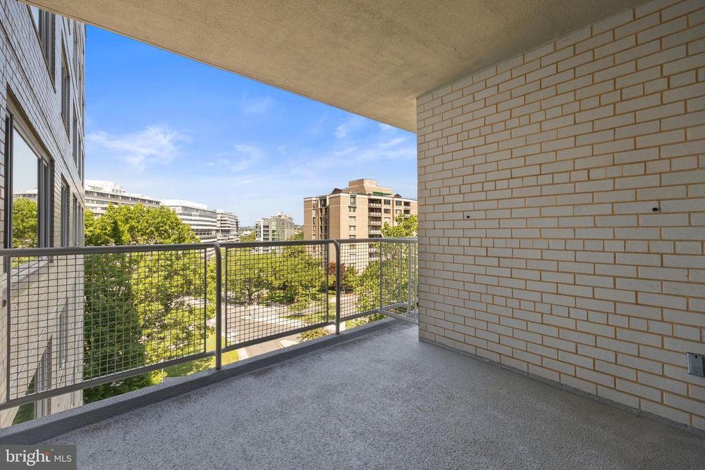 Property photo 3 of 18 <Alttext/>