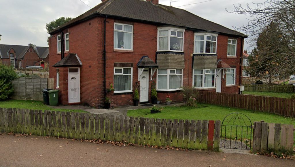 Property photo 1 of 3