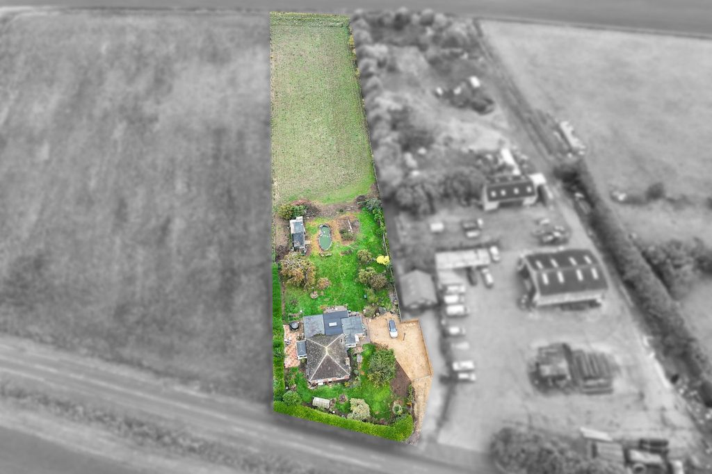 Property photo 2 of 36