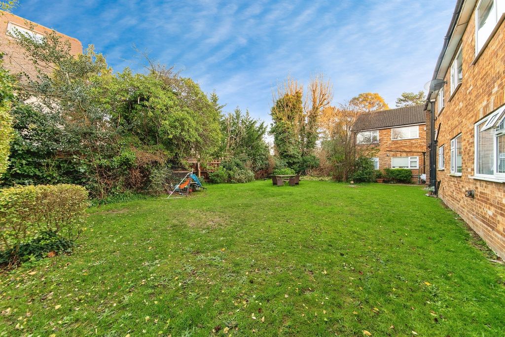 Property photo 2 of 14 Image