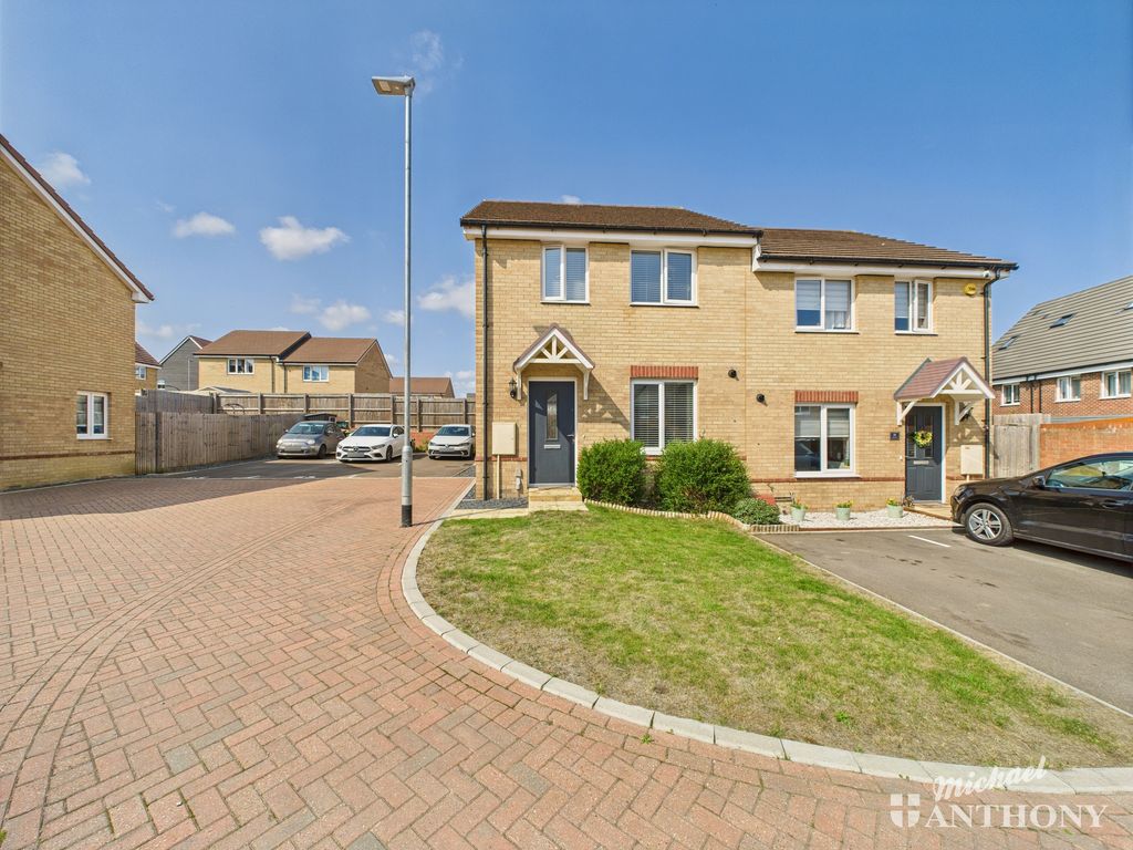 Property photo 1 of 15 Cam02773G0-Pr0341-Still025