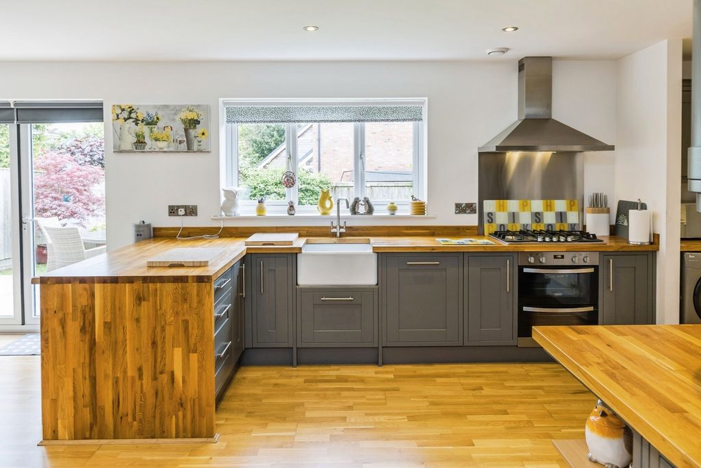 Additional image 7 of 4 bed detached house for saleMorda Bank, Morda, Oswestry, Shropshire SY10