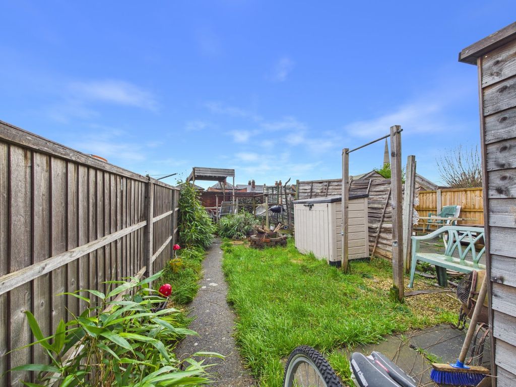 Property photo 3 of 8 Picture No. 02