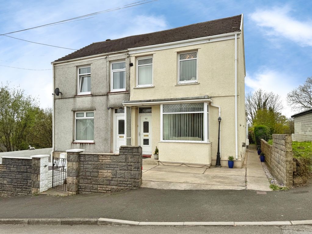 Property photo 2 of 31 4381532