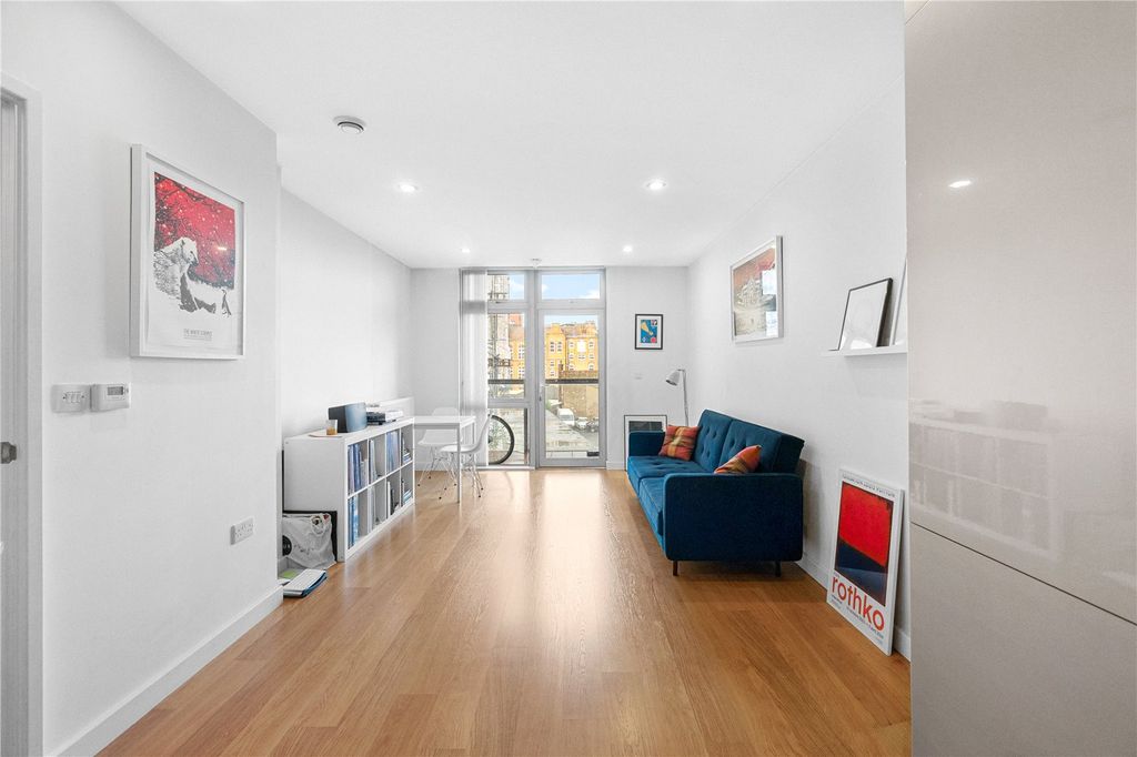 Property photo 2 of 16 Picture No. 08