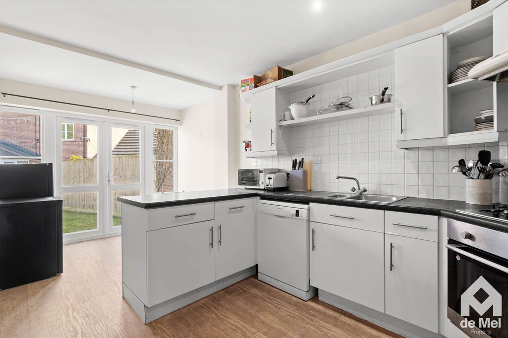 Property photo 3 of 17 Photo 13