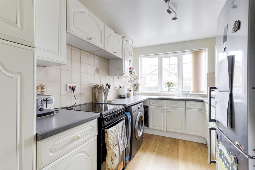 Property photo 1 of 18 204.Jpg