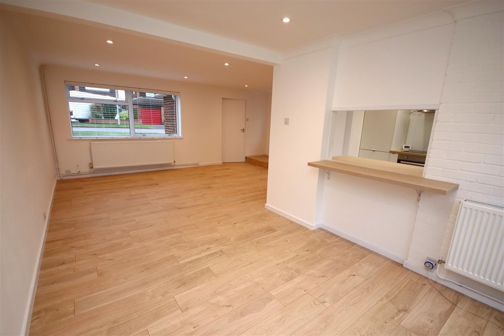 Property photo 3 of 11 Img_1336.Jpg
