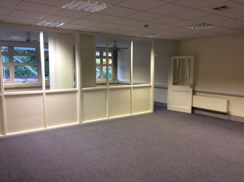 Property photo 3 of 10 Interior