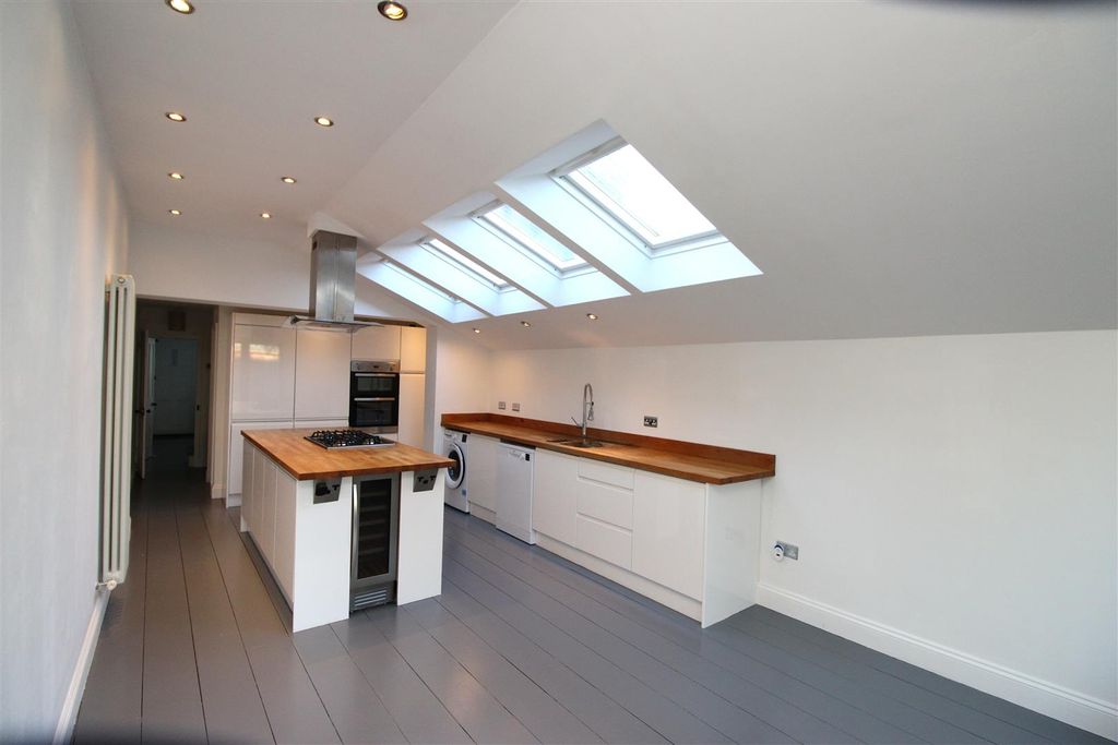 Property photo 3 of 13 Img_4015.Jpg