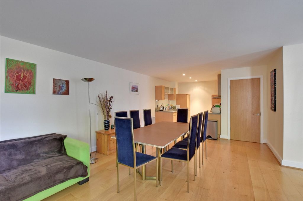 Property photo 3 of 14 Picture No. 26
