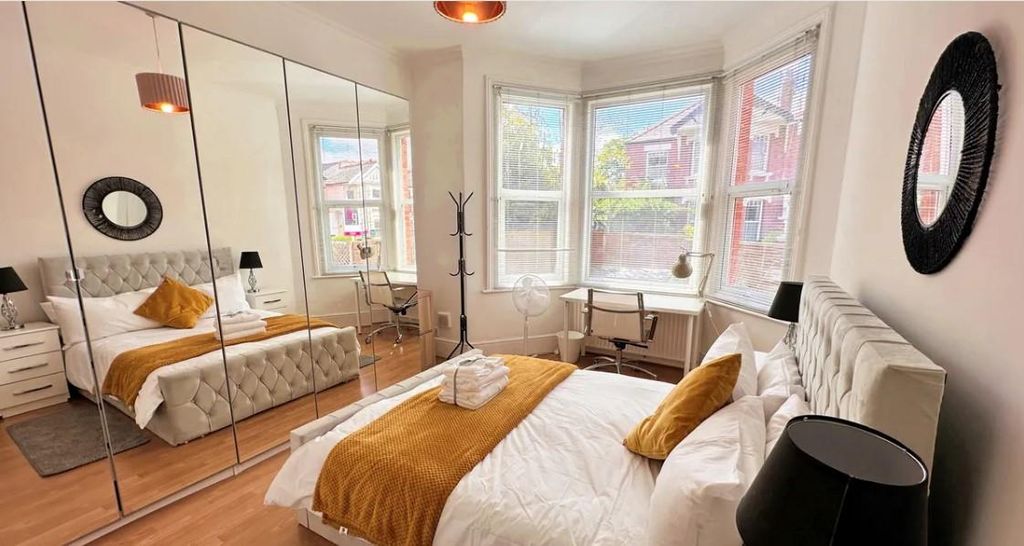Property photo 3 of 7 Double Bedroom