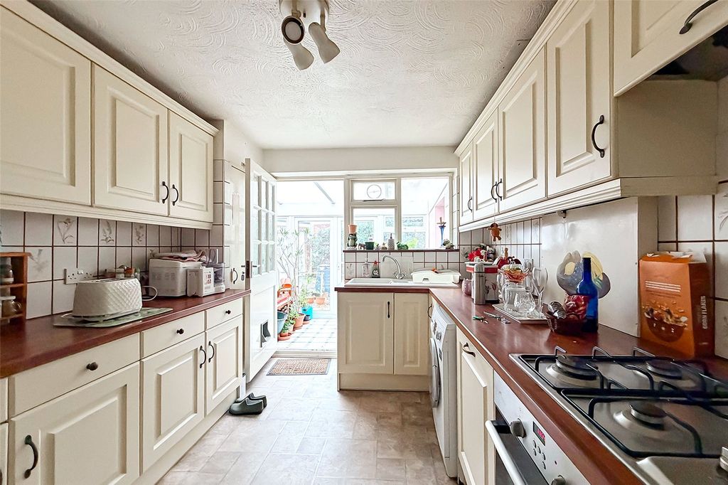 Property photo 2 of 20 Picture No. 06