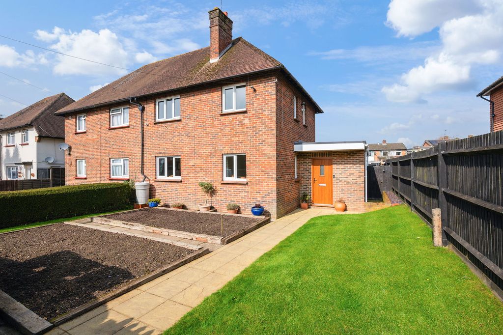 Property photo 1 of 28