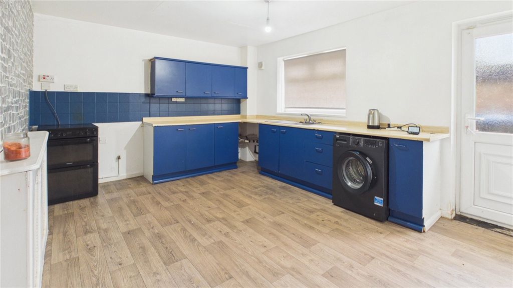 Property photo 3 of 14 Picture No. 22