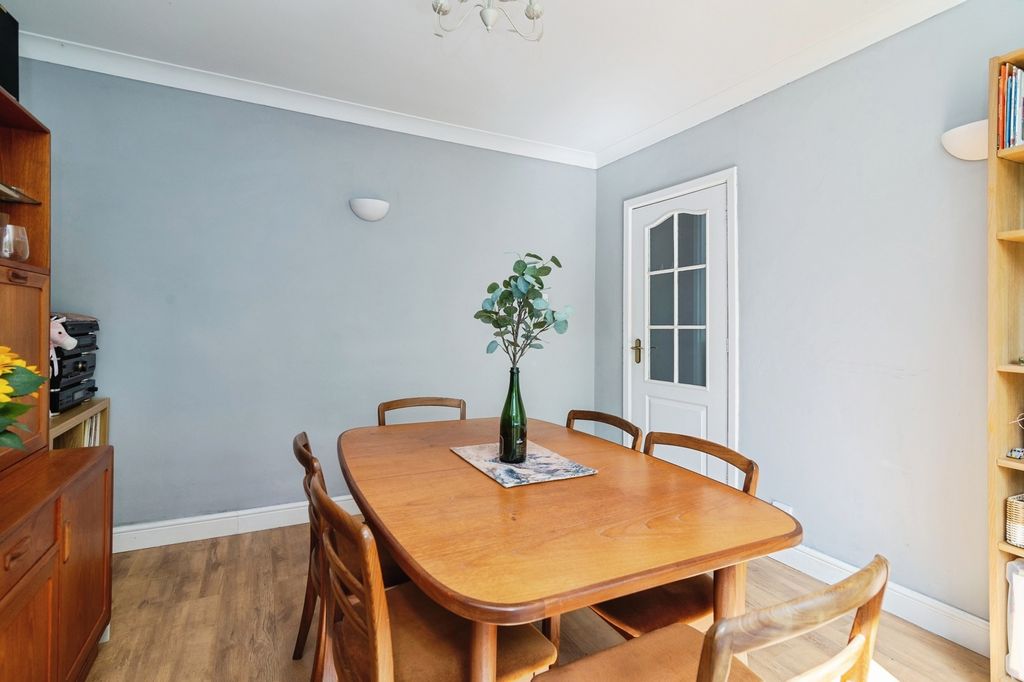 Property photo 3 of 20 Pbox-Img.Jpg