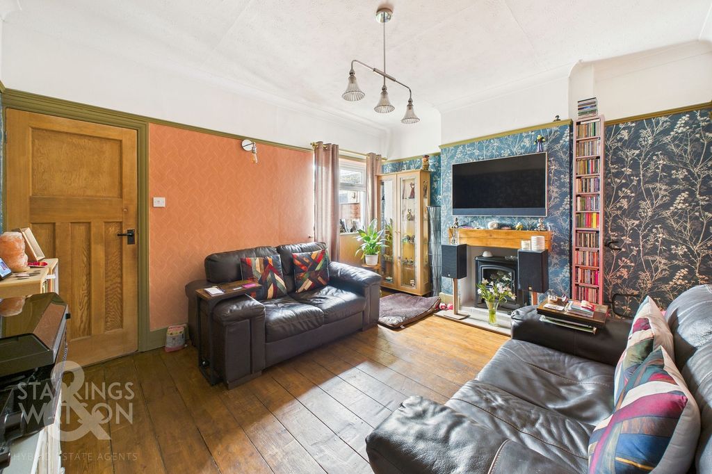 Property photo 3 of 20