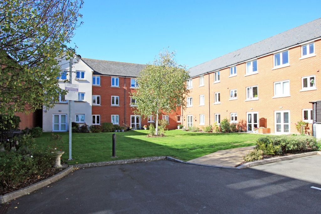 Property photo 2 of 10