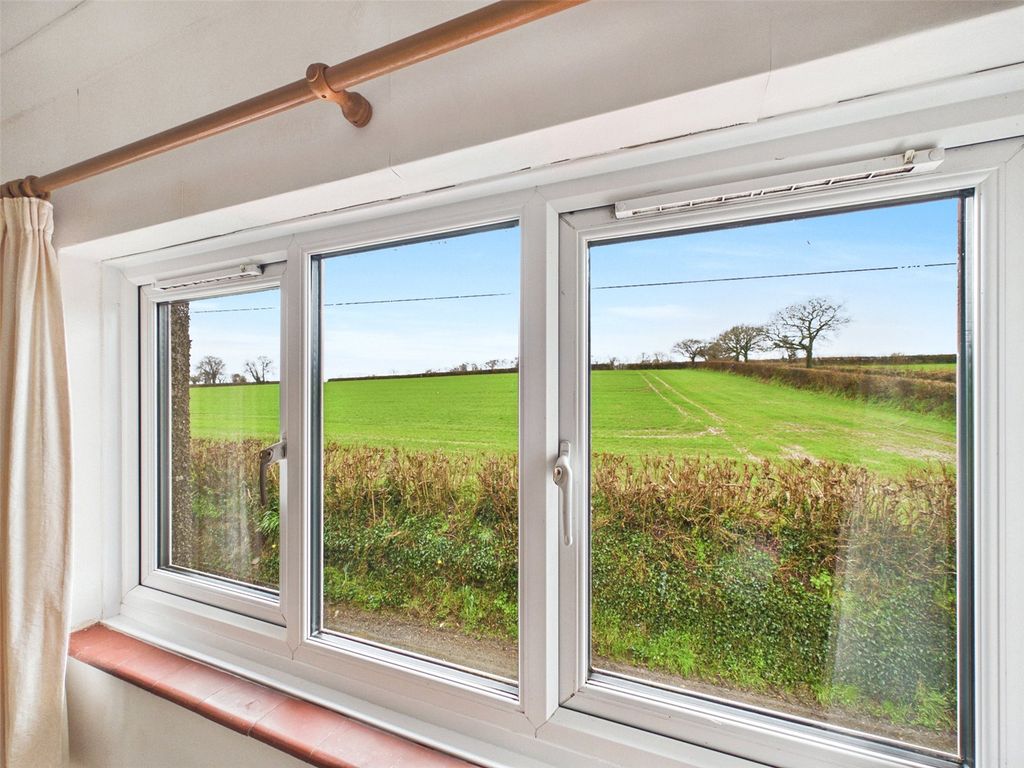 Property photo 3 of 14 Picture No. 05