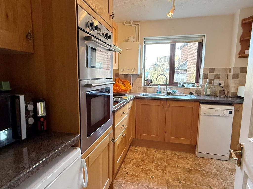 Property photo 2 of 19 Kitch 1.Jpg