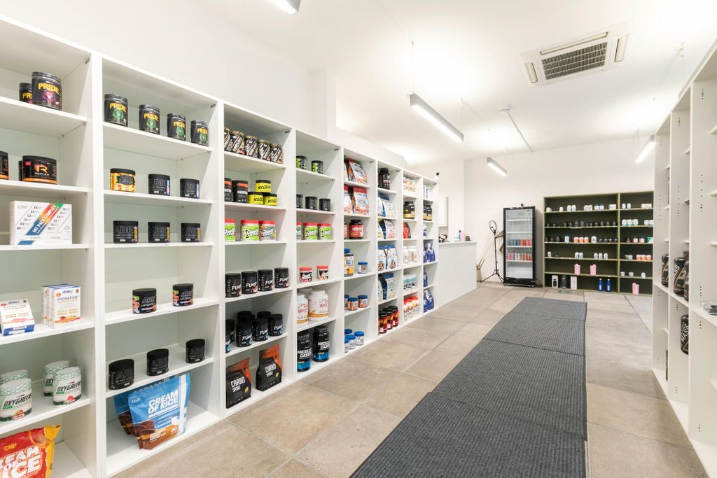 Property photo 2 of 6 Unit 2-7.Jpg