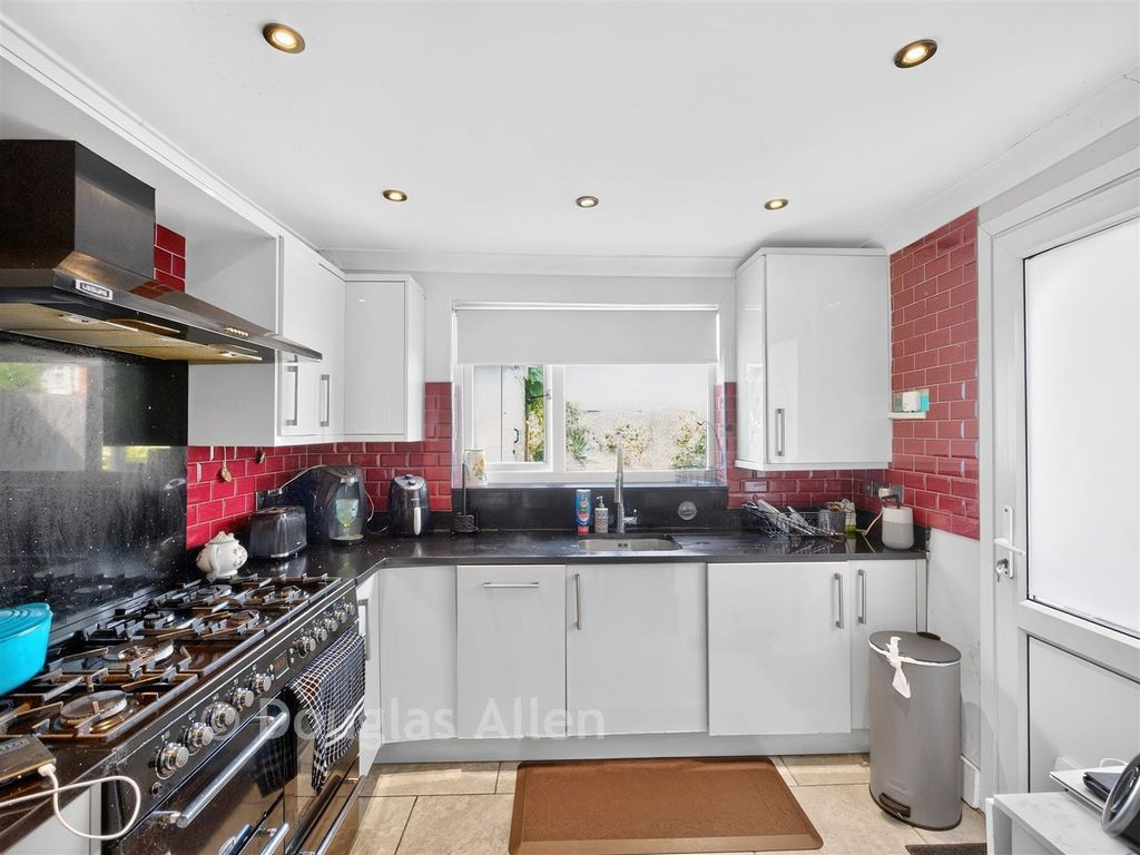 Property photo 1 of 13 Kitchen