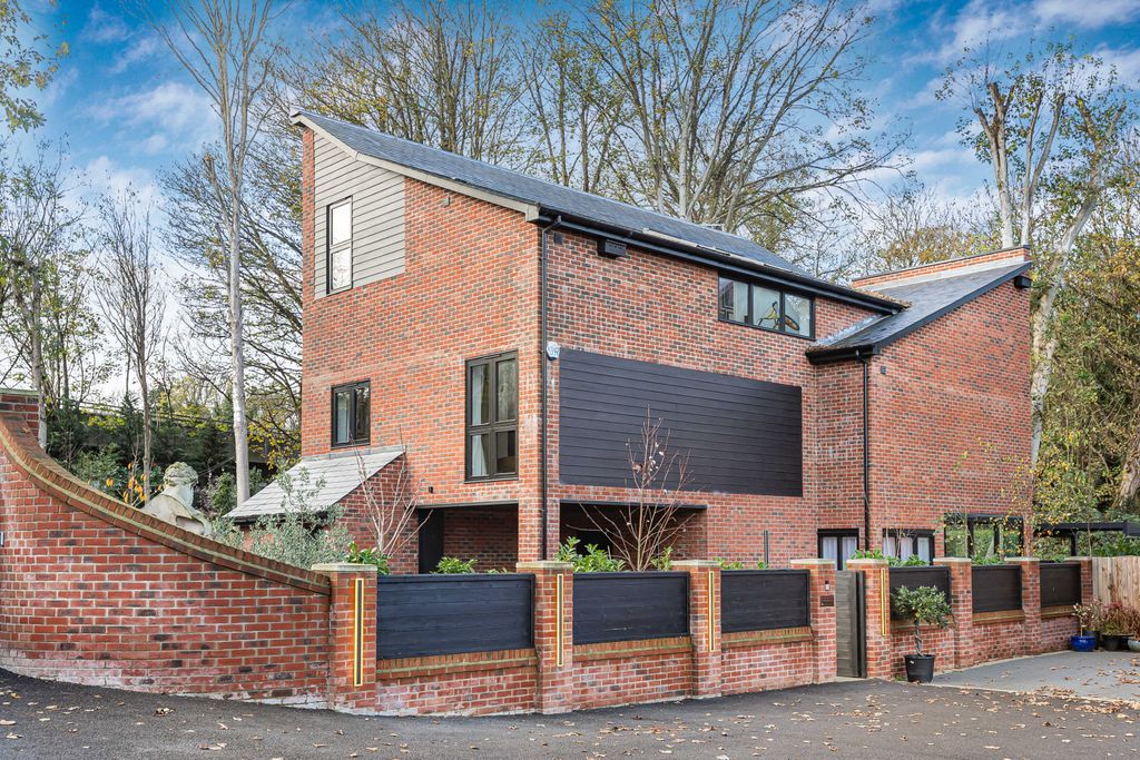 Property photo 1 of 37 2_67860