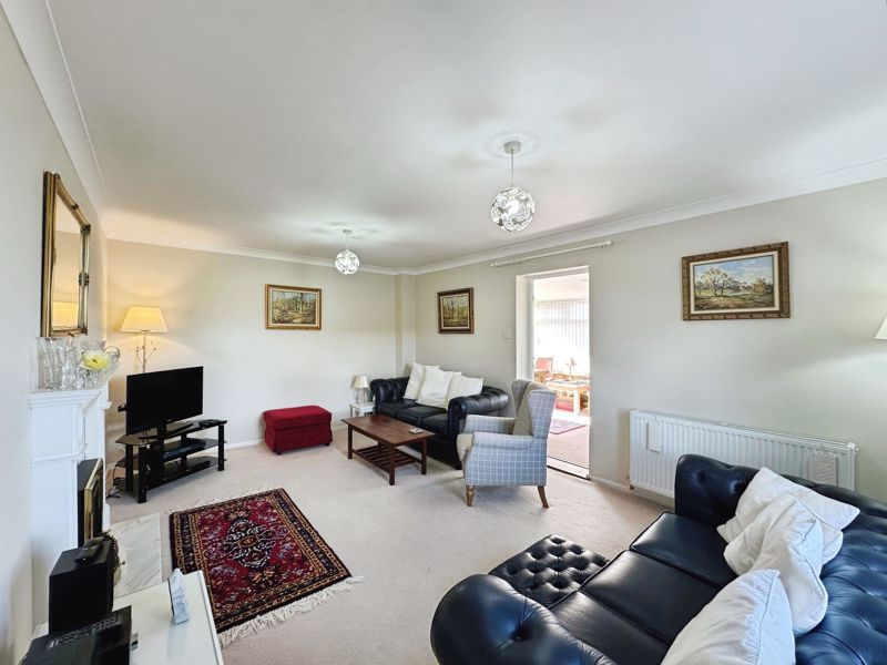 Property photo 3 of 18 Photo 16