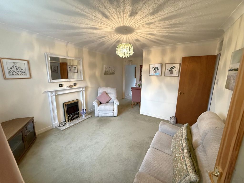 Property photo 3 of 13 Living Rm 2.Jpeg