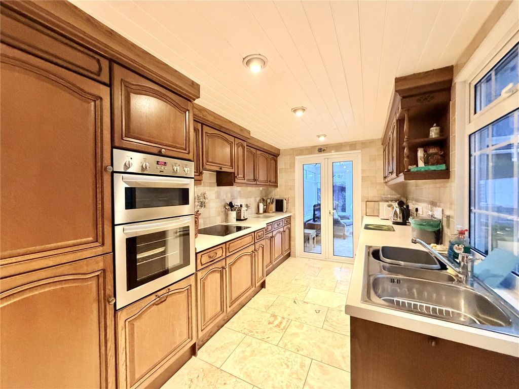 Property photo 2 of 12 Picture No. 01