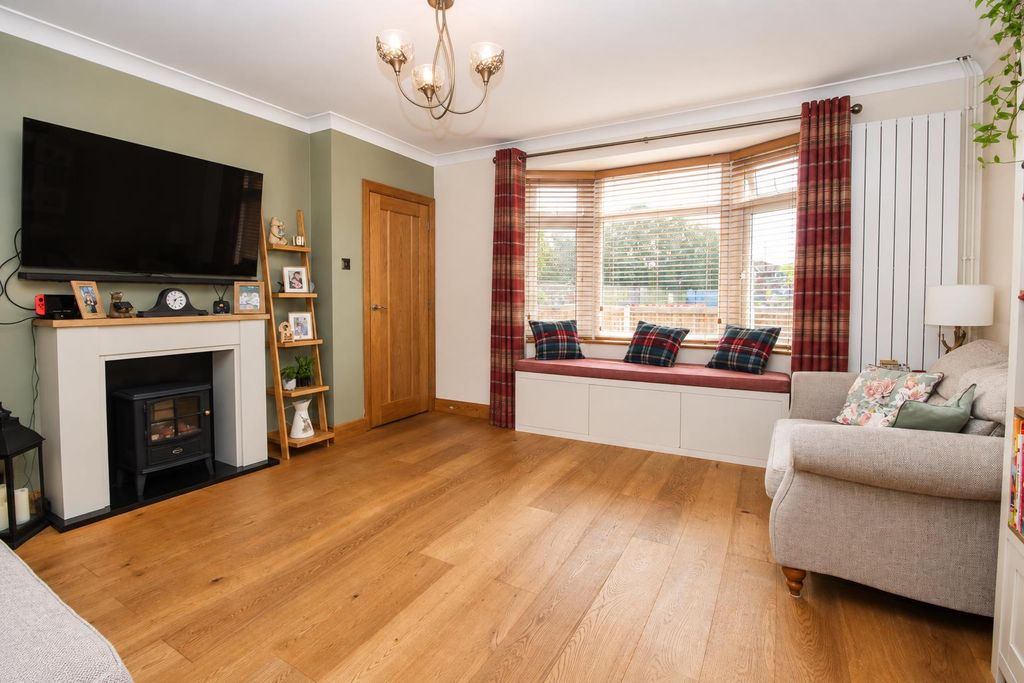 Property photo 2 of 20 1 (9).Png