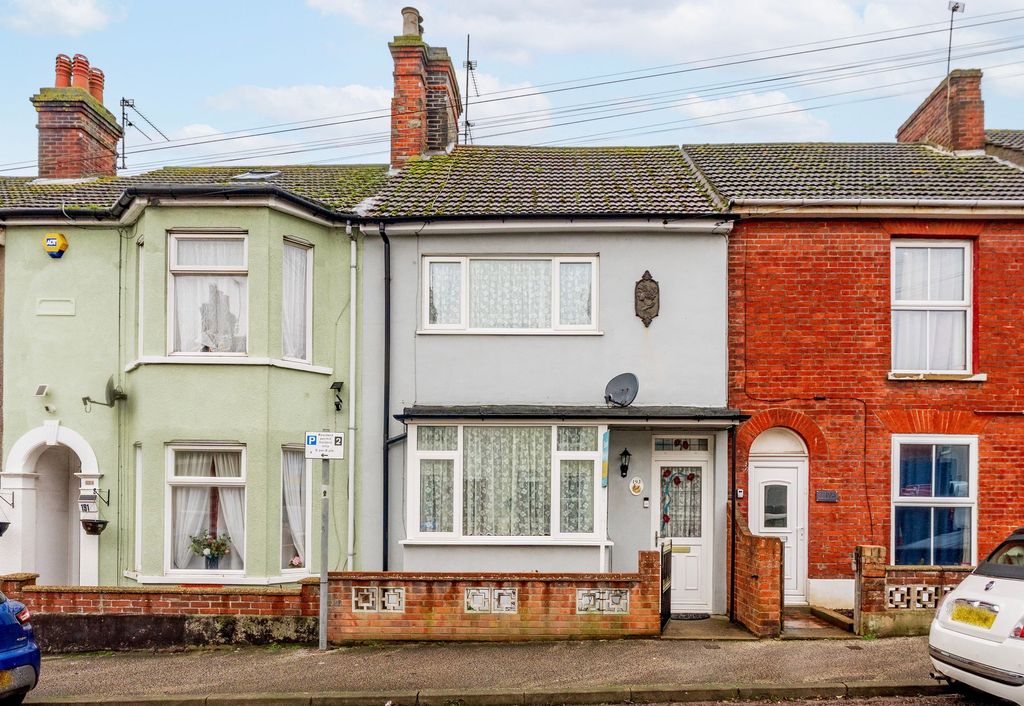 Property photo 1 of 18