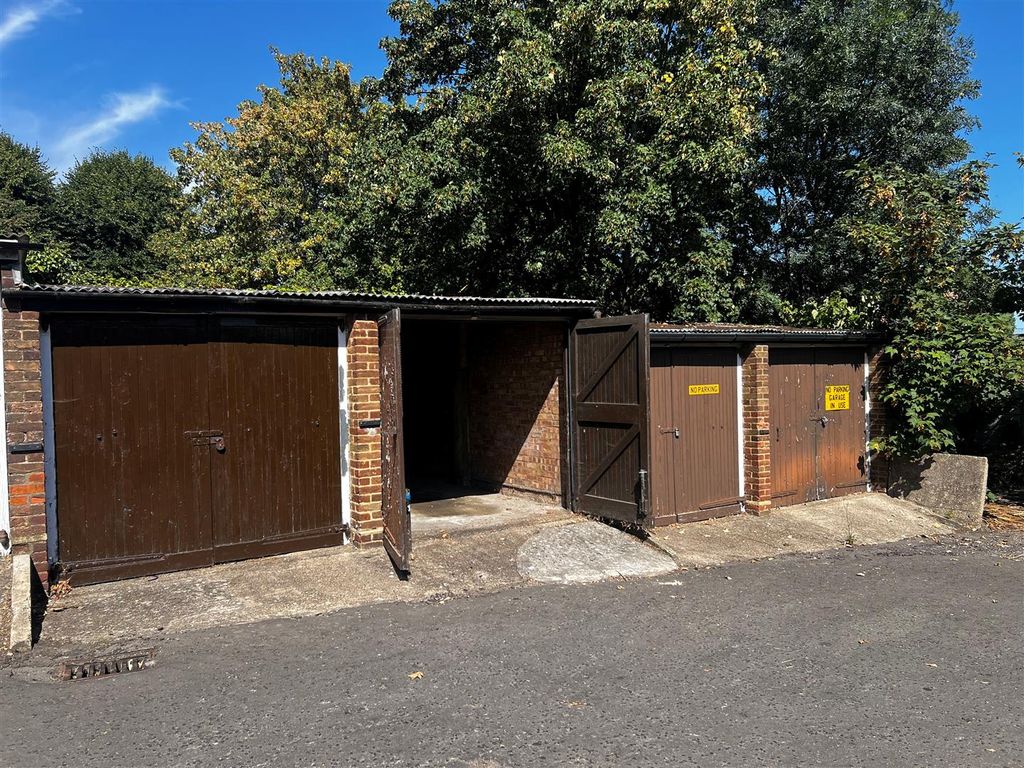 Property photo 1 of 5 1.Jpg