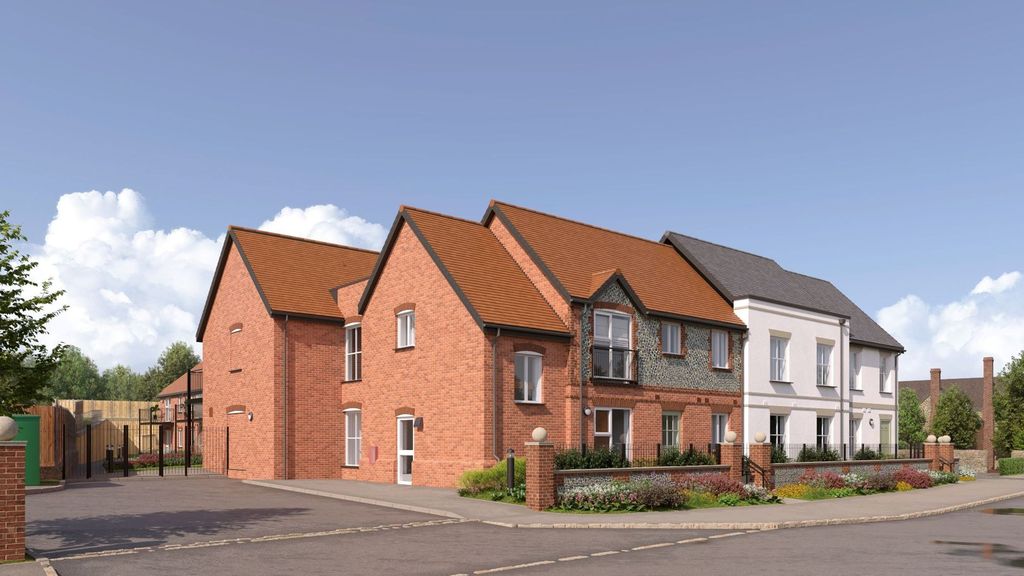 Property photo 3 of 11 Front