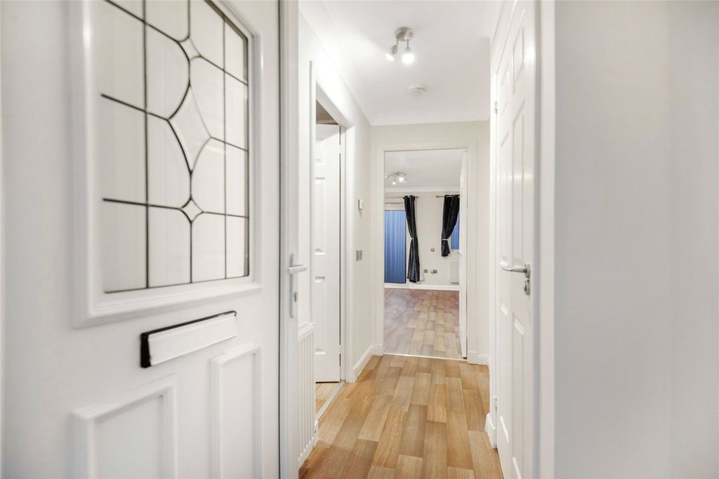 Property photo 2 of 12 Picture No. 03